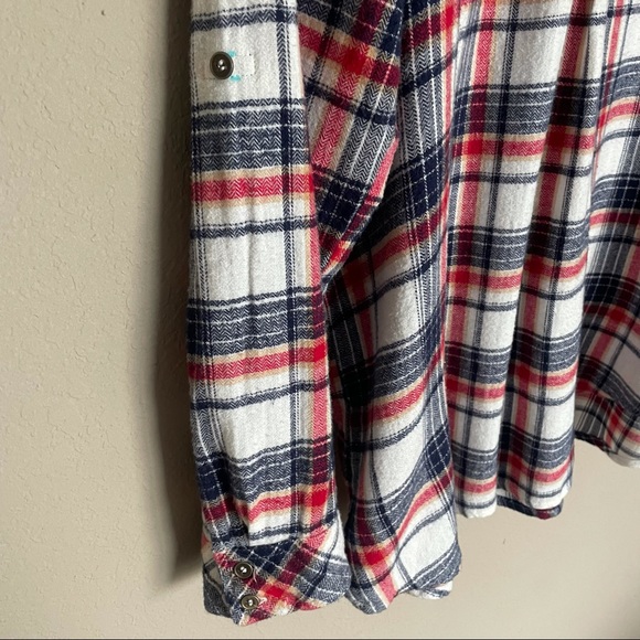 Forever 21 Plaid Long Sleeve Shirt/Tunic - Picture 3 of 6